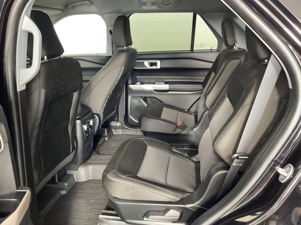 Used 2023 Ford Explorer XLT AWD/4WD image 20