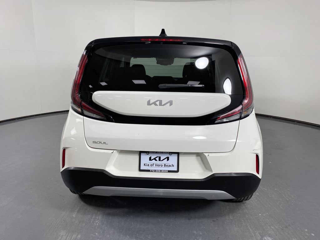 Certified 2023 Kia Soul S image 5