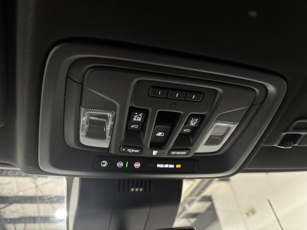 New 2025 Chevrolet Silverado 3500 High Country w/ Technology Package image 24