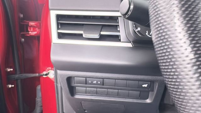 Used 2023 Mitsubishi Outlander SE image 34