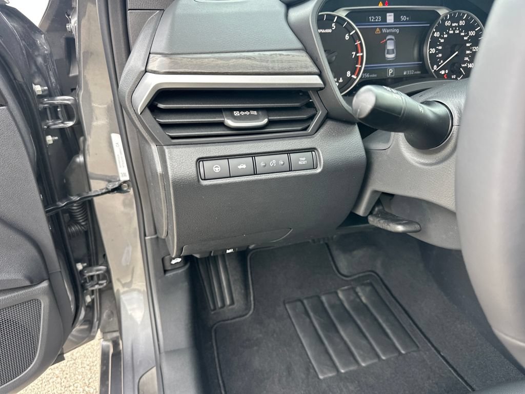 New 2025 Nissan Altima 2.5 SL AWD/4WD image 12