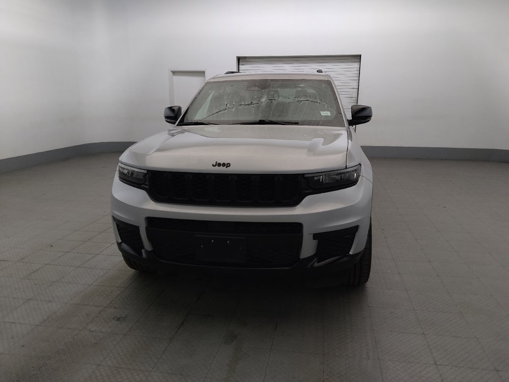 Used 2023 Jeep Grand Cherokee L Laredo AWD/4WD image 15