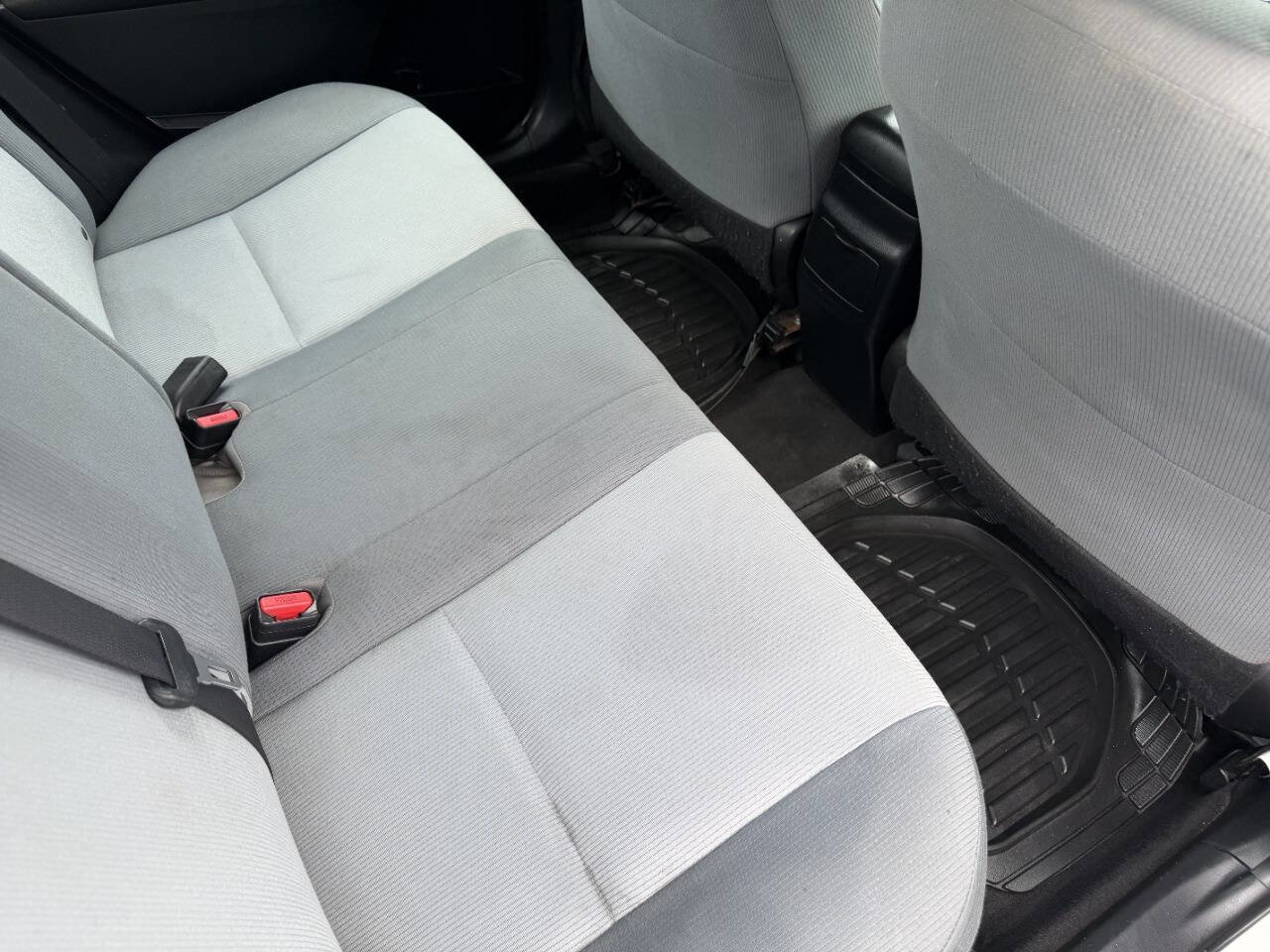 Used 2016 Toyota Corolla L FWD image 21