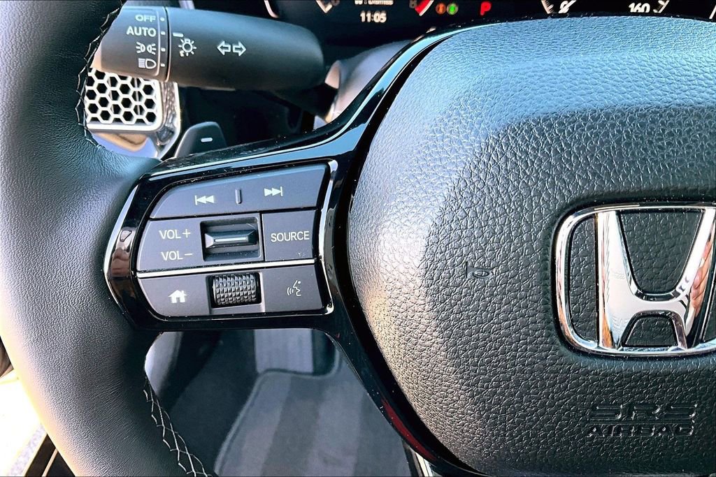 Used 2025 Honda Civic Sport image 25