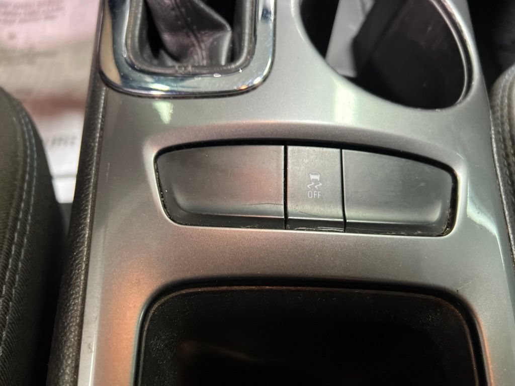 Used 2016 Chevrolet Cruze LT w/ Sun And Sound Package FWD image 28