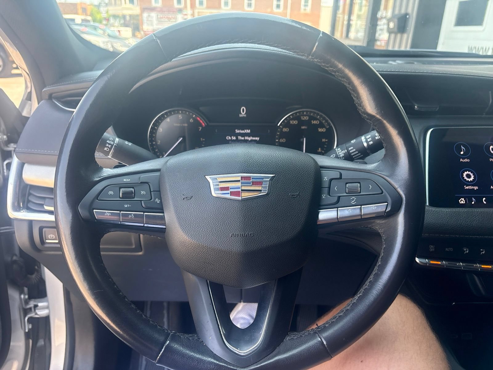 Used 2020 Cadillac XT4 Premium Luxury AWD/4WD image 33