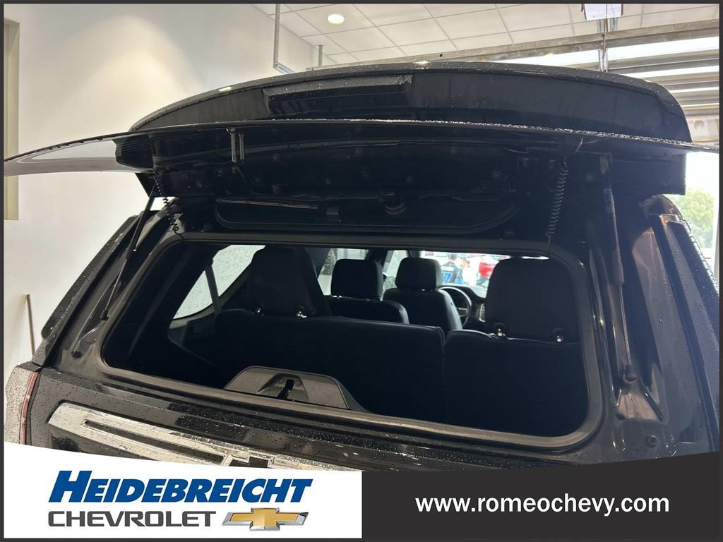 Used 2021 Chevrolet Tahoe Premier w/ Premium Package AWD/4WD image 15