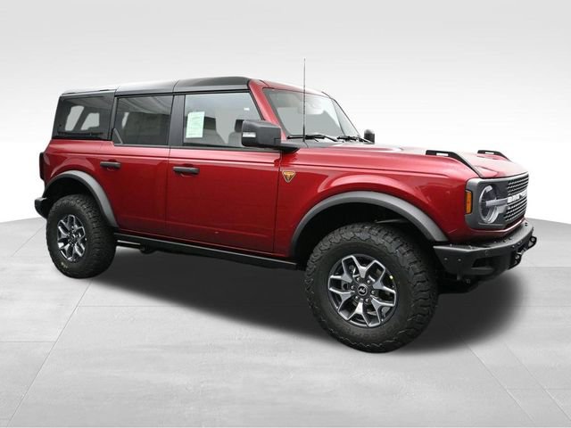 New 2025 Ford Bronco Badlands image 2