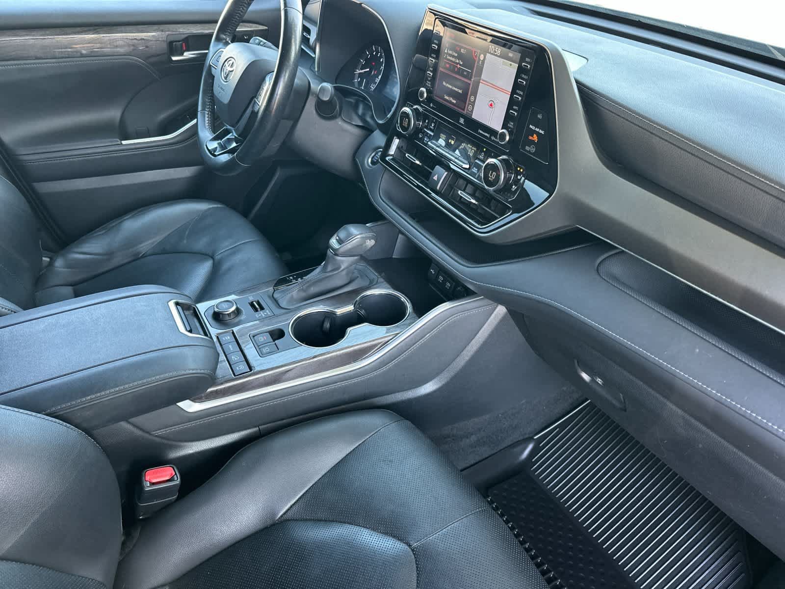Used 2020 Toyota Highlander Limited AWD/4WD image 18