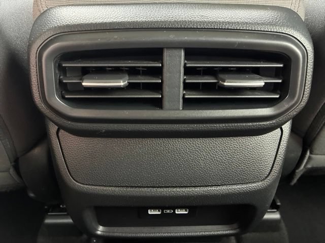 Used 2023 Honda Pilot LX image 22