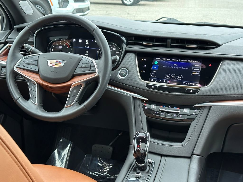 Certified 2023 Cadillac XT5 Premium Luxury w/ Technology Package AWD/4WD image 13