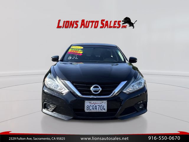 Used 2017 Nissan Altima 2.5 SV w/ Convenience Package FWD image 2