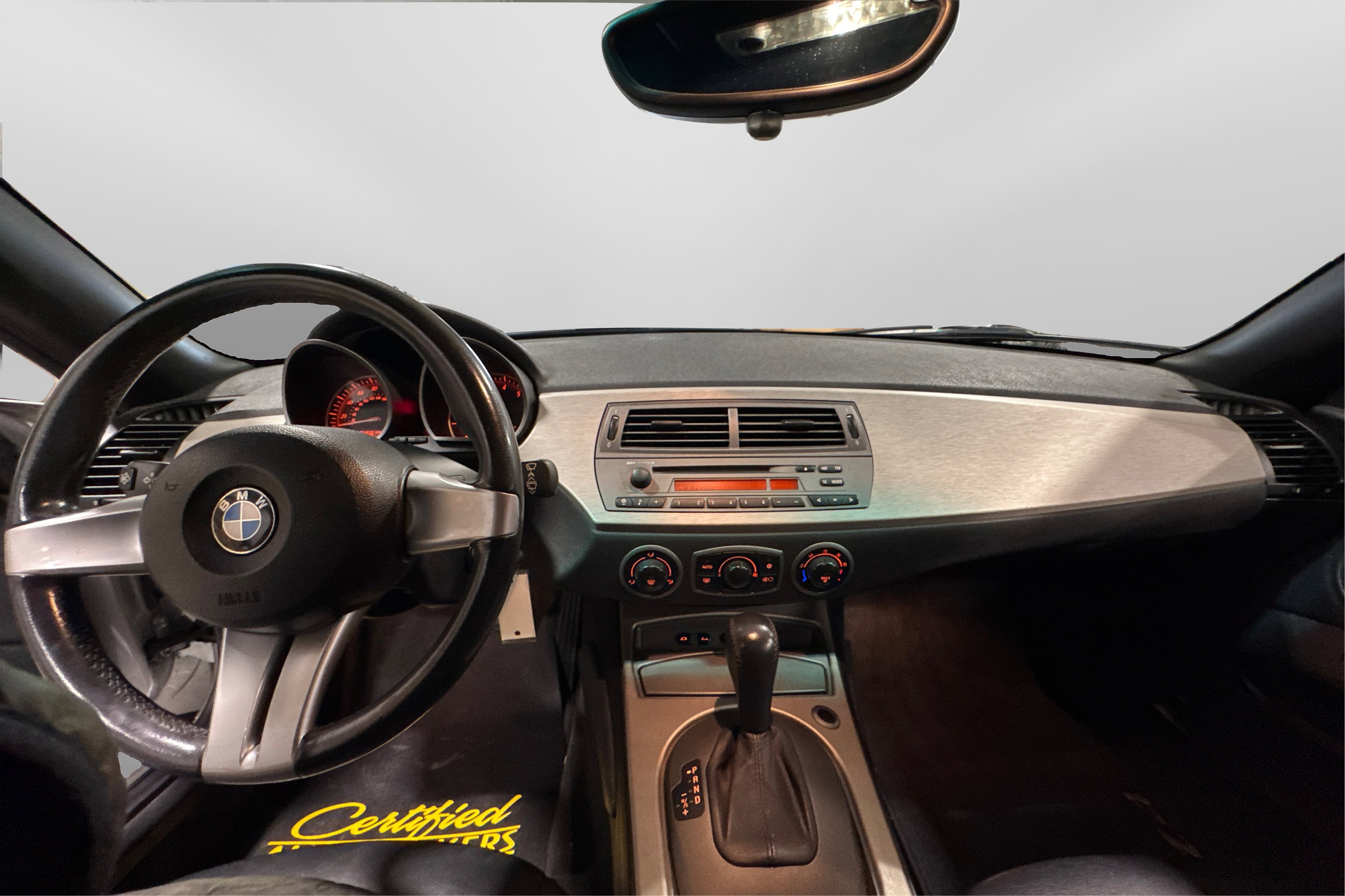 Used 2003 BMW Z4 2.5i image 30