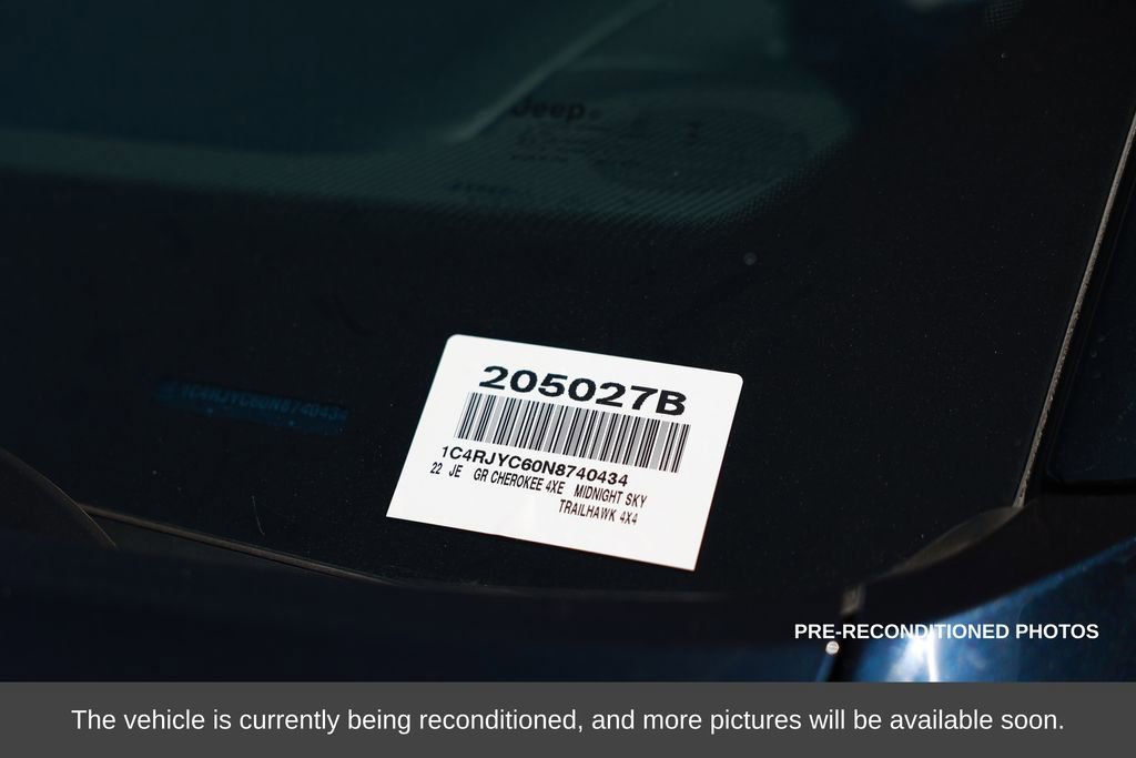 Used 2022 Jeep Grand Cherokee Trailhawk w/ Advanced Protech Group II image 18