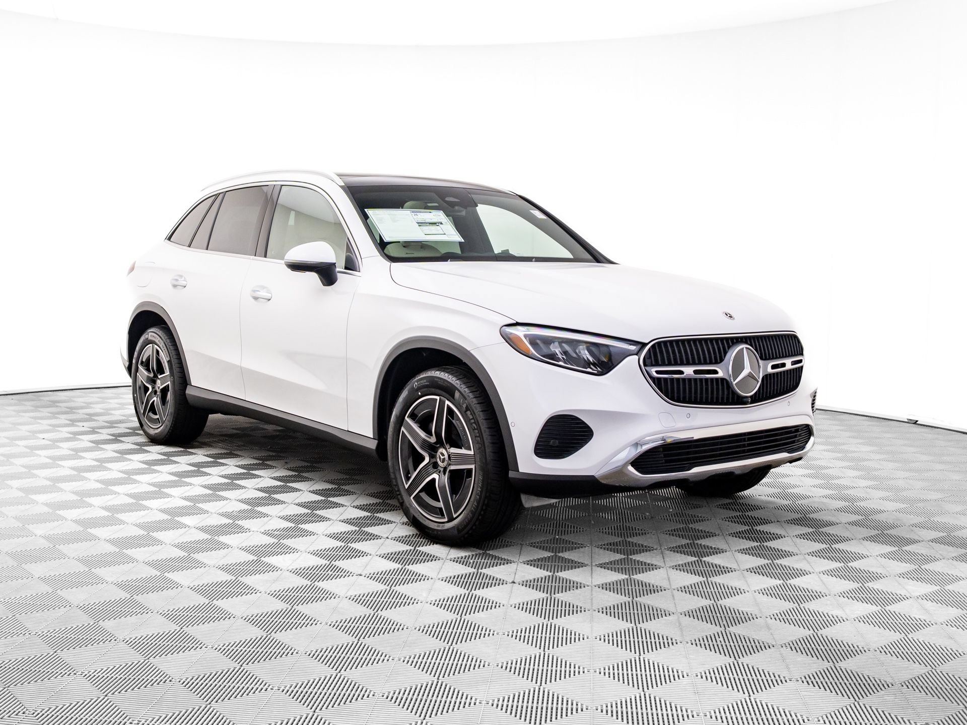New 2026 Mercedes-Benz GLC 300 4MATIC image 7