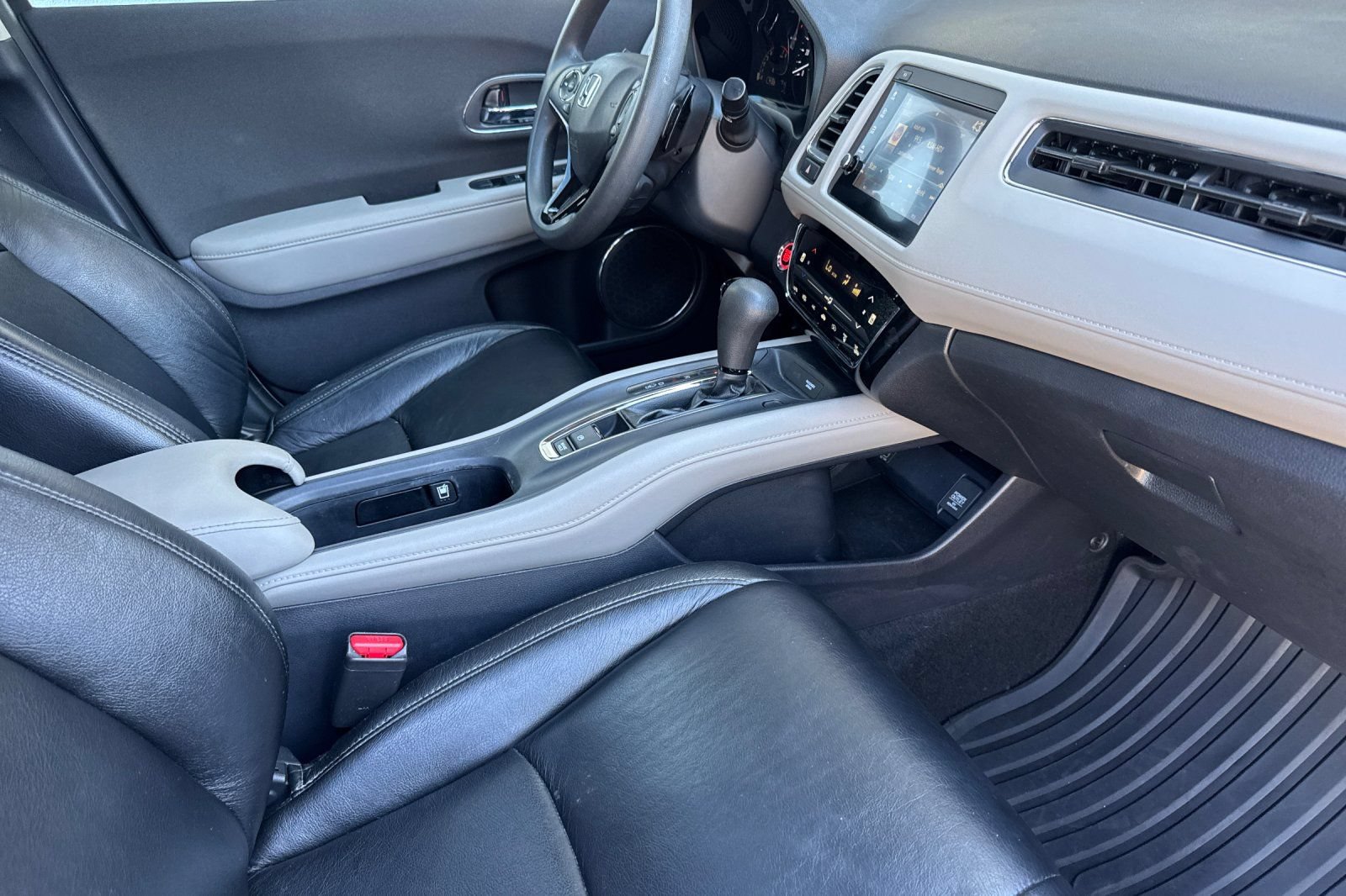 Used 2022 Honda HR-V EX image 16