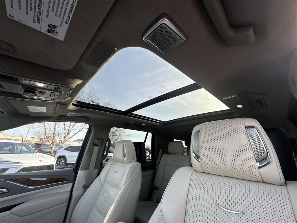 Used 2024 Cadillac Escalade Premium Luxury Platinum w/ Heavy-Duty Trailer Package image 22
