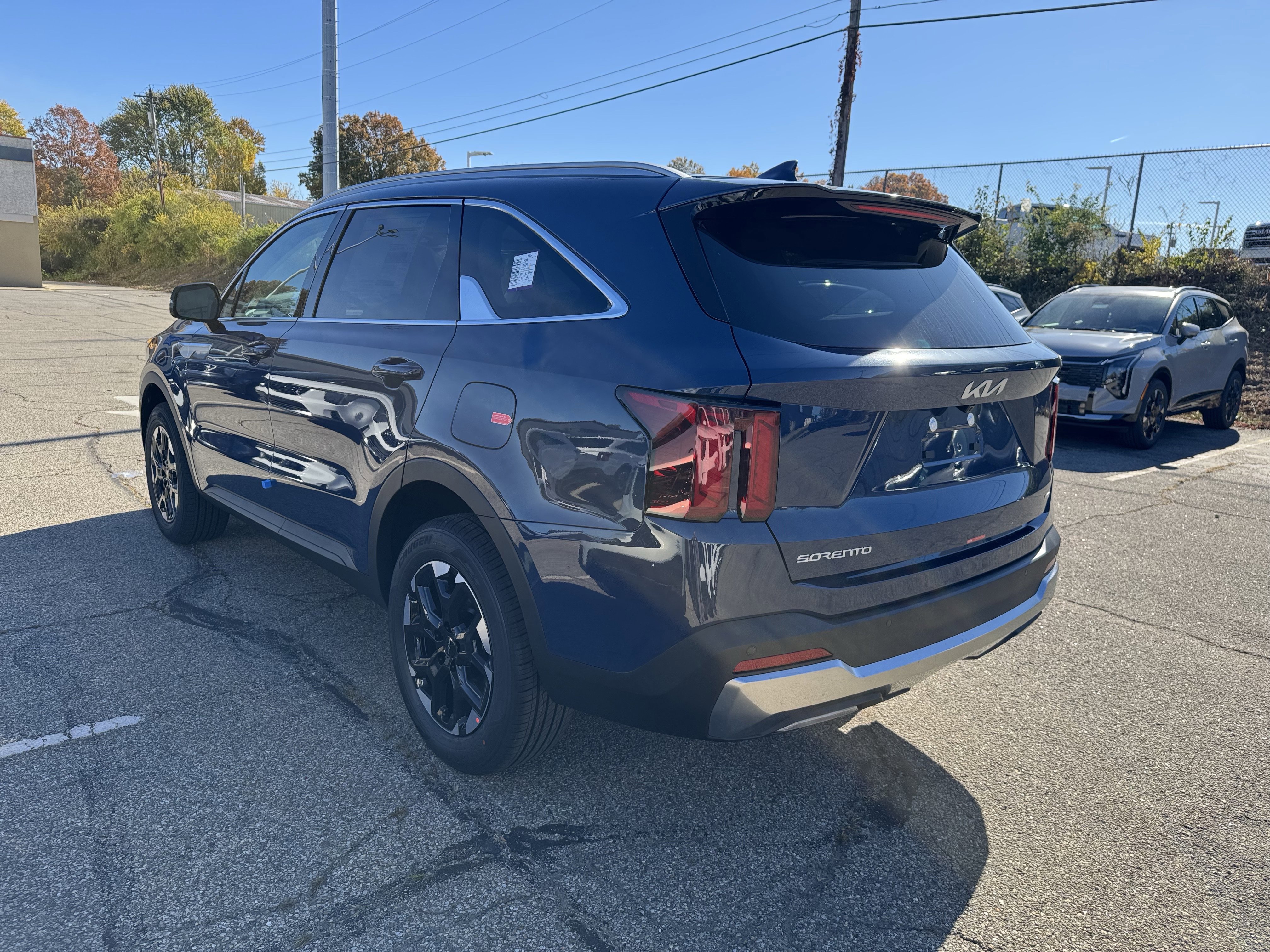 New 2026 Kia Sorento S image 5