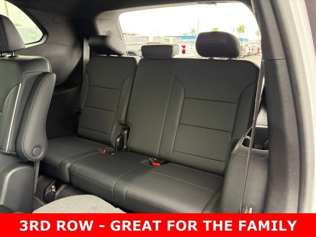 Used 2025 Buick Enclave Preferred FWD image 16