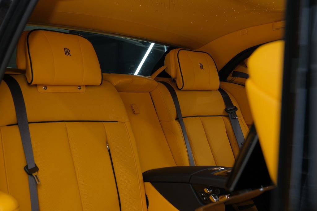 Used 2026 Rolls-Royce Phantom Sedan image 33