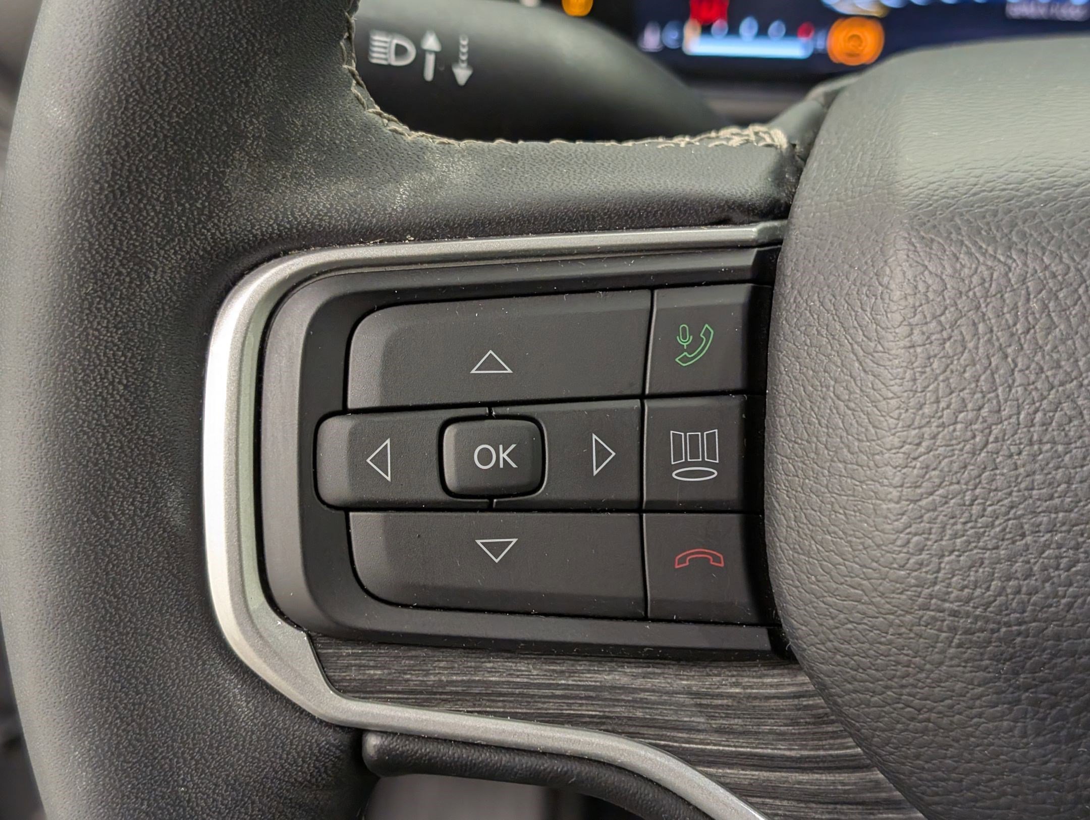 Used 2023 Jeep Wagoneer Series III w/ Preferred Equipment Group image 18