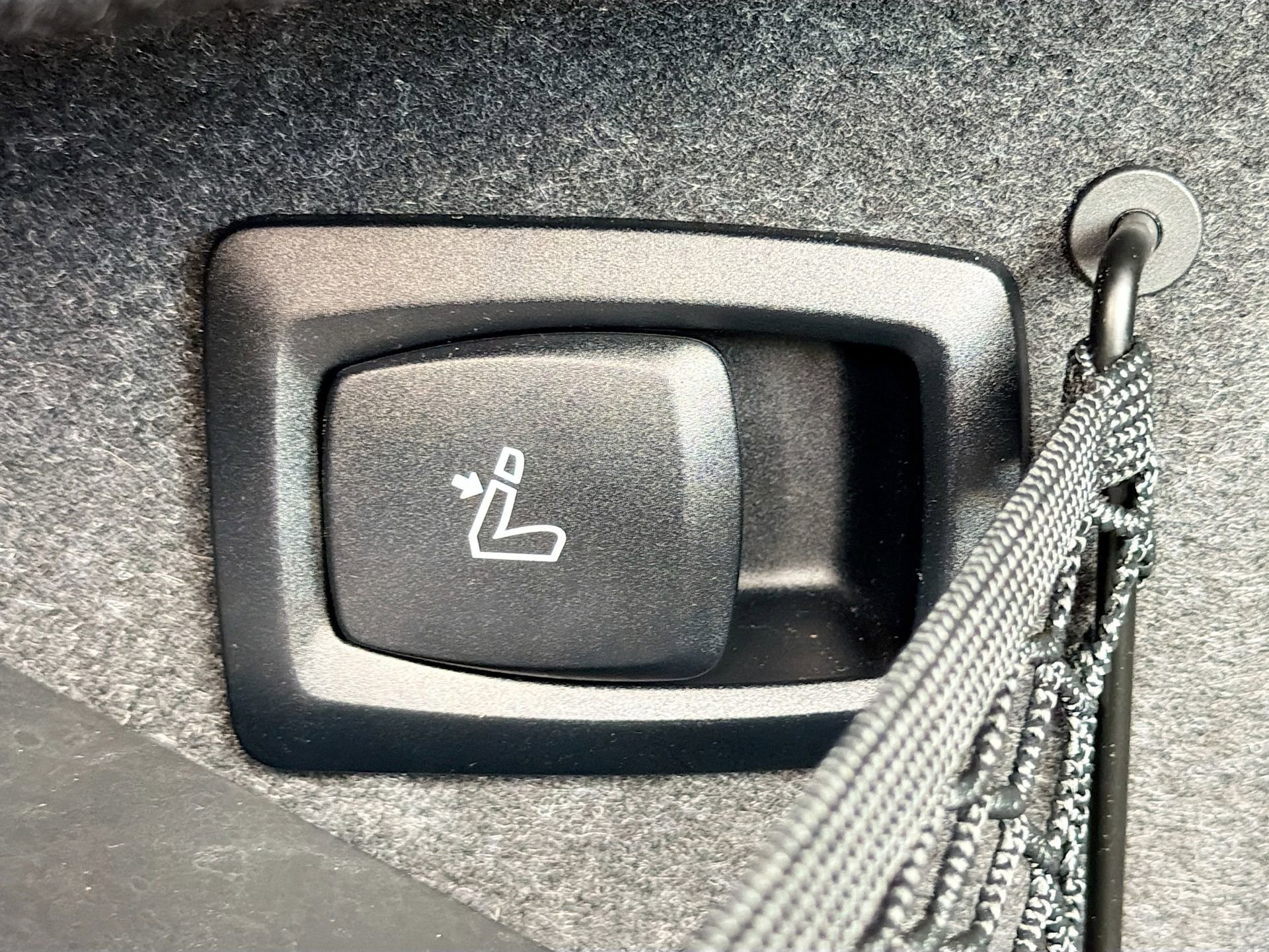 Used 2023 BMW 430i Convertible w/ Convenience Package image 13