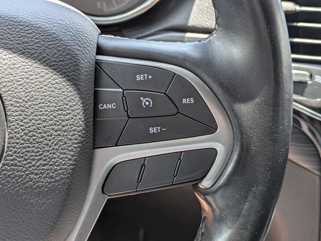 Used 2021 Jeep Grand Cherokee Laredo X RWD image 39