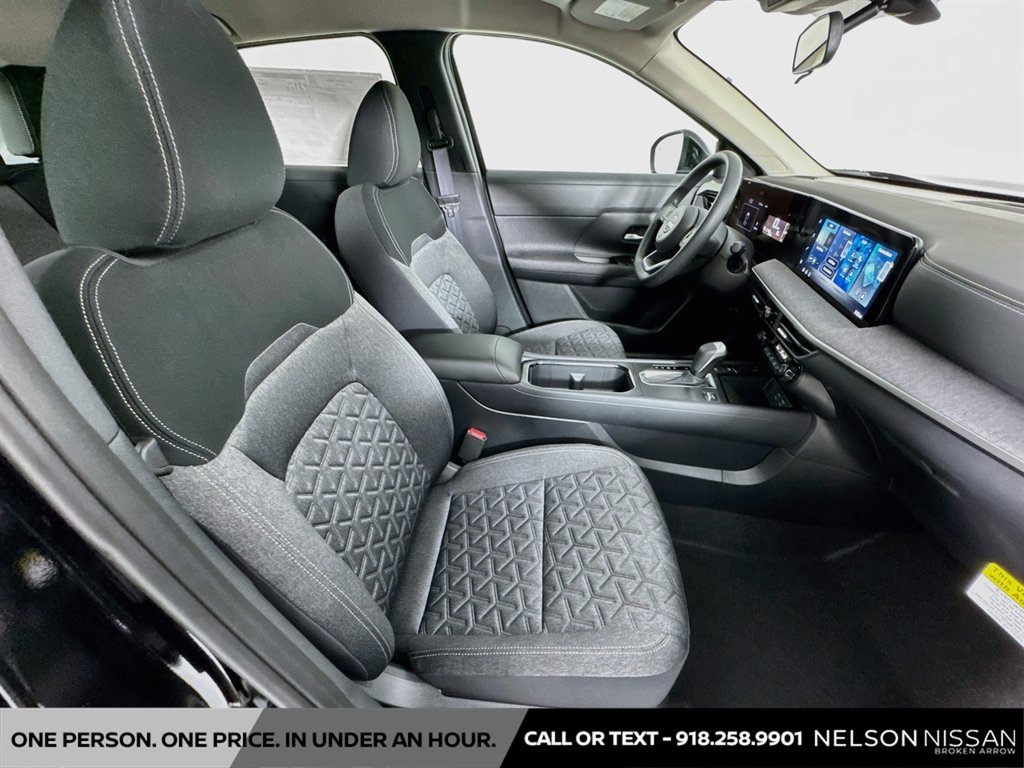 New 2027 Nissan Kicks SV w/ Cold Weather Package FWD image 26