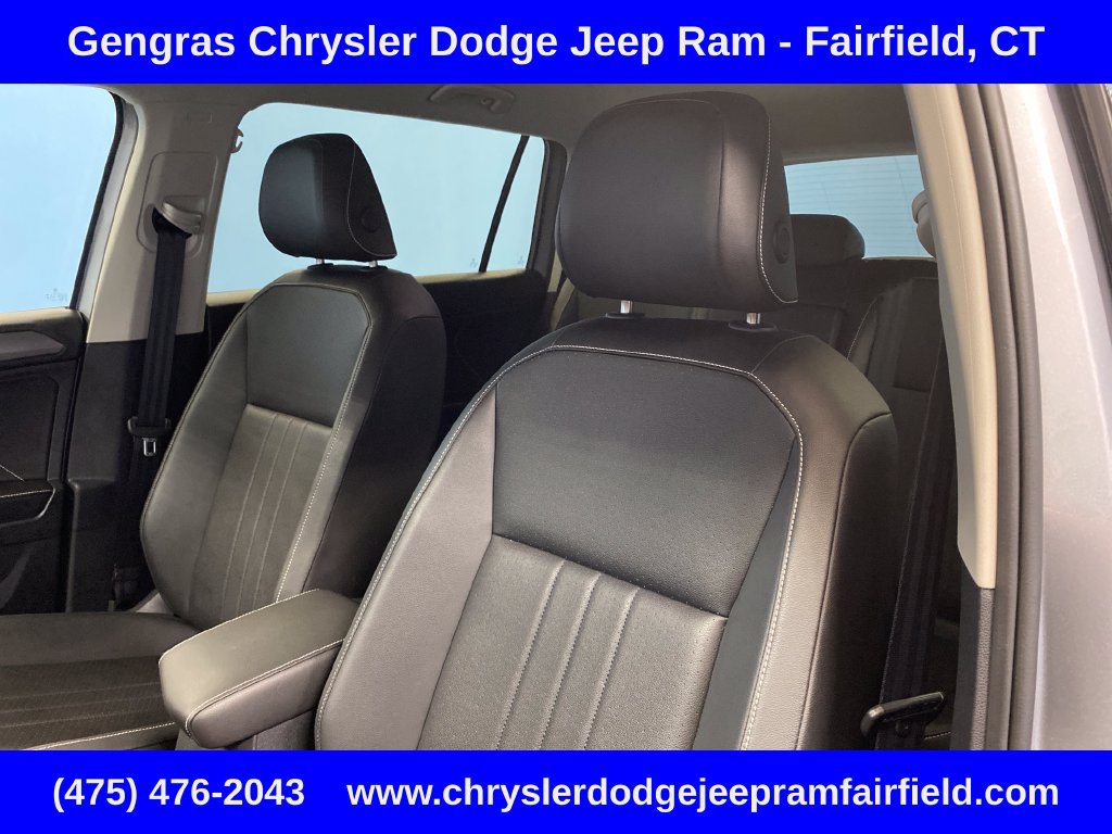 Used 2023 Volkswagen Tiguan SE AWD/4WD image 8