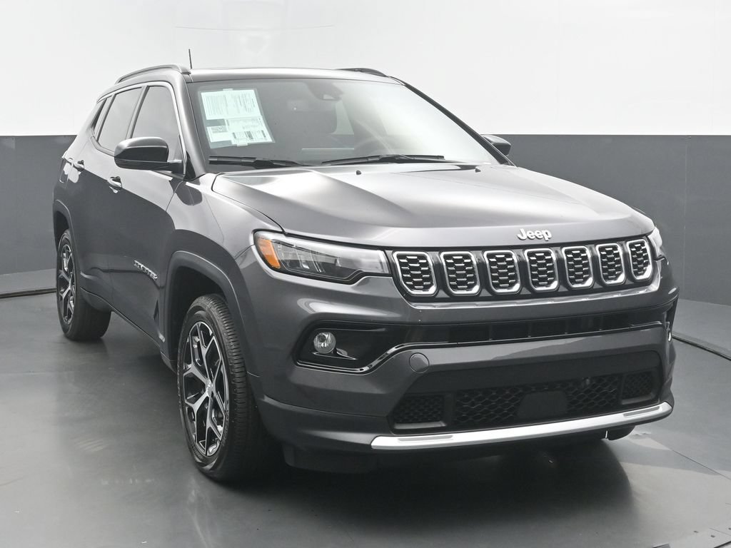 Used 2024 Jeep Compass Limited w/ Sun and Sound Group AWD/4WD image 9