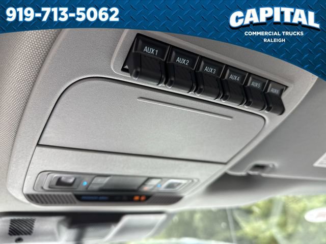 New 2025 Ford F250 XL w/ XL Chrome Package image 29