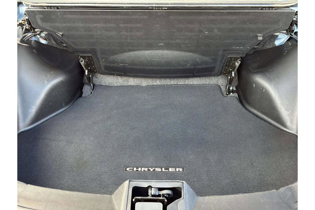 Used 2013 Chrysler 200 Limited FWD image 28