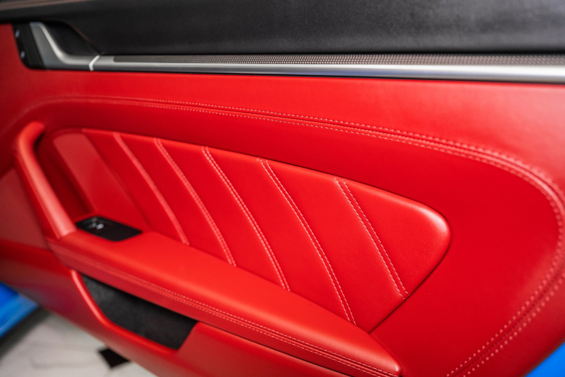 Used 2022 Porsche 911 Turbo S image 51