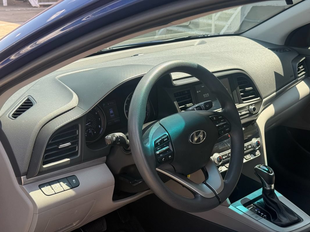 Used 2020 Hyundai Elantra SEL FWD image 7