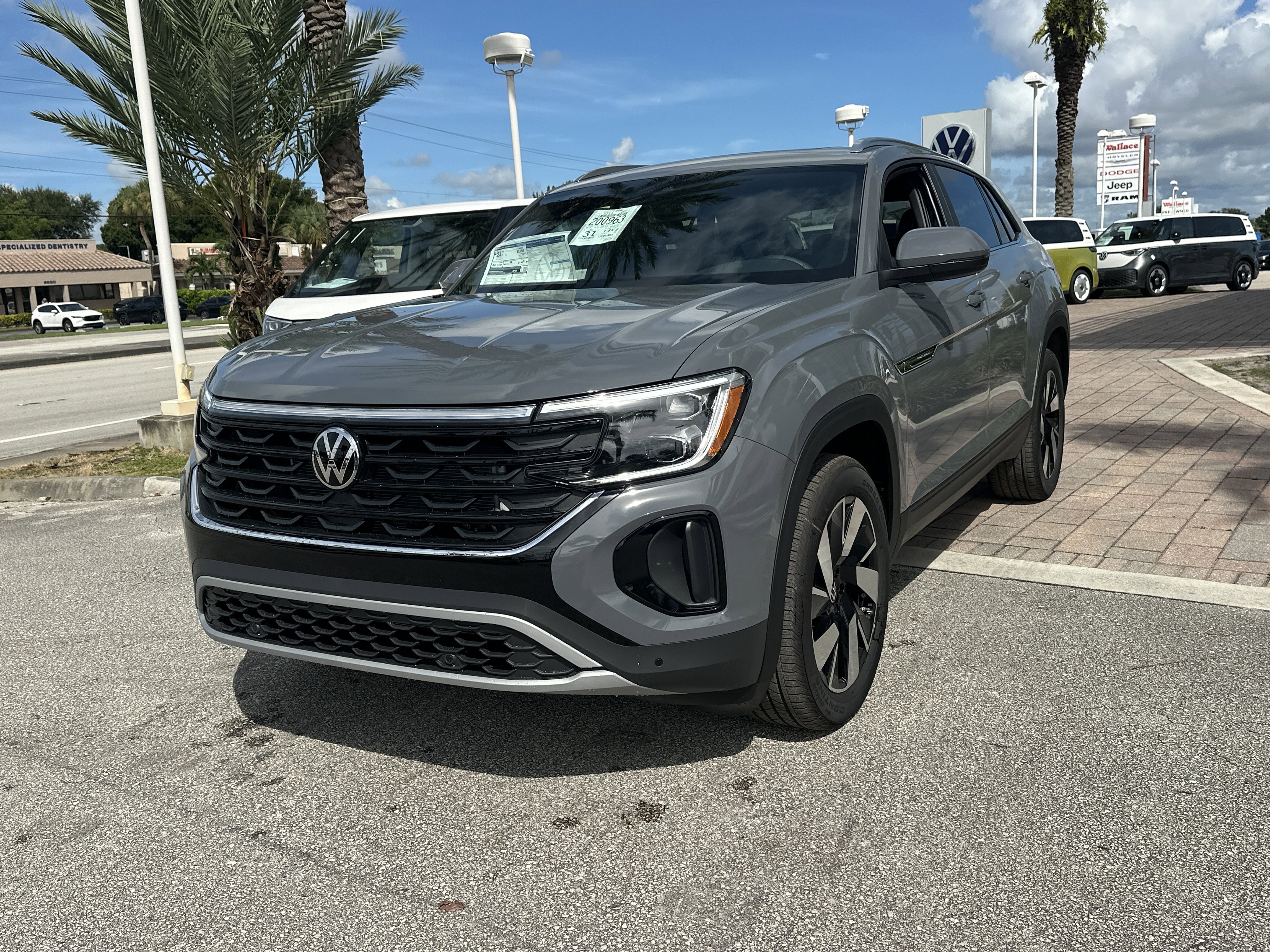 New 2026 Volkswagen Atlas Cross Sport SE image 2