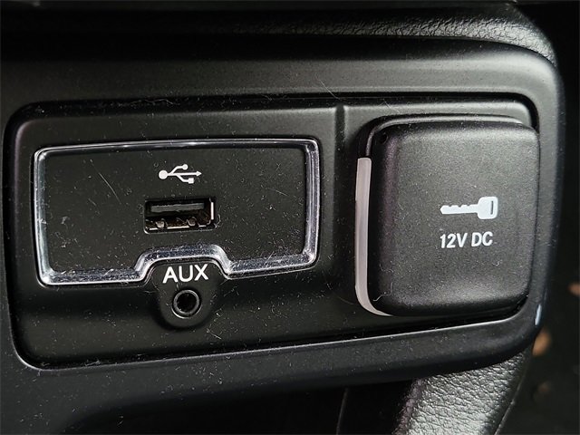 Used 2018 Jeep Renegade Altitude w/ Safety & Security Group image 15