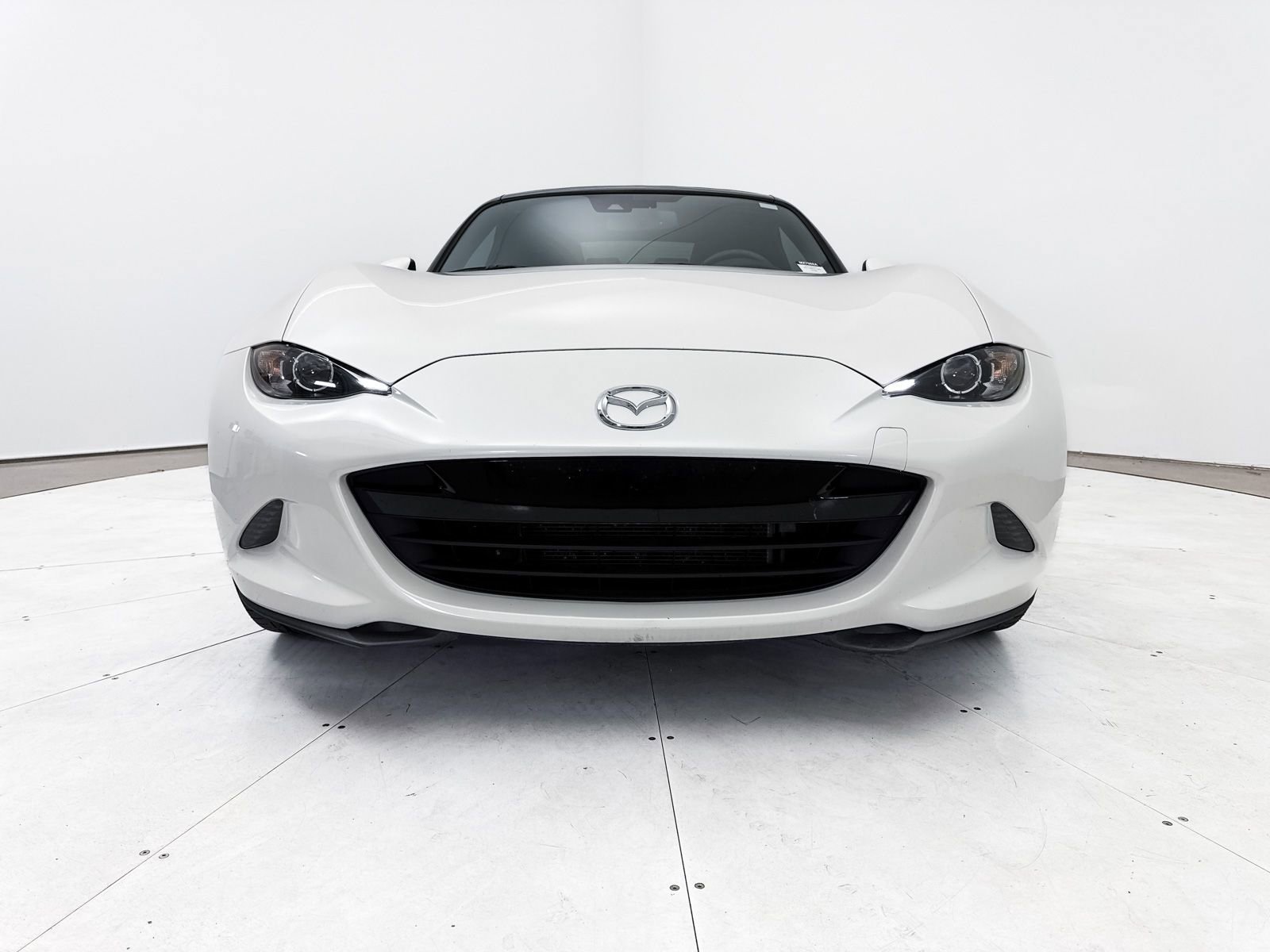 Used 2023 MAZDA MX-5 Miata Grand Touring w/ Weather Package image 13