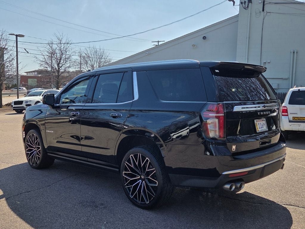 Used 2022 Chevrolet Tahoe High Country w/ Premium Package 2 AWD/4WD image 4