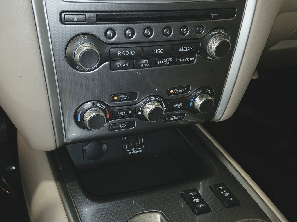 Used 2019 Nissan Pathfinder SL AWD/4WD image 23