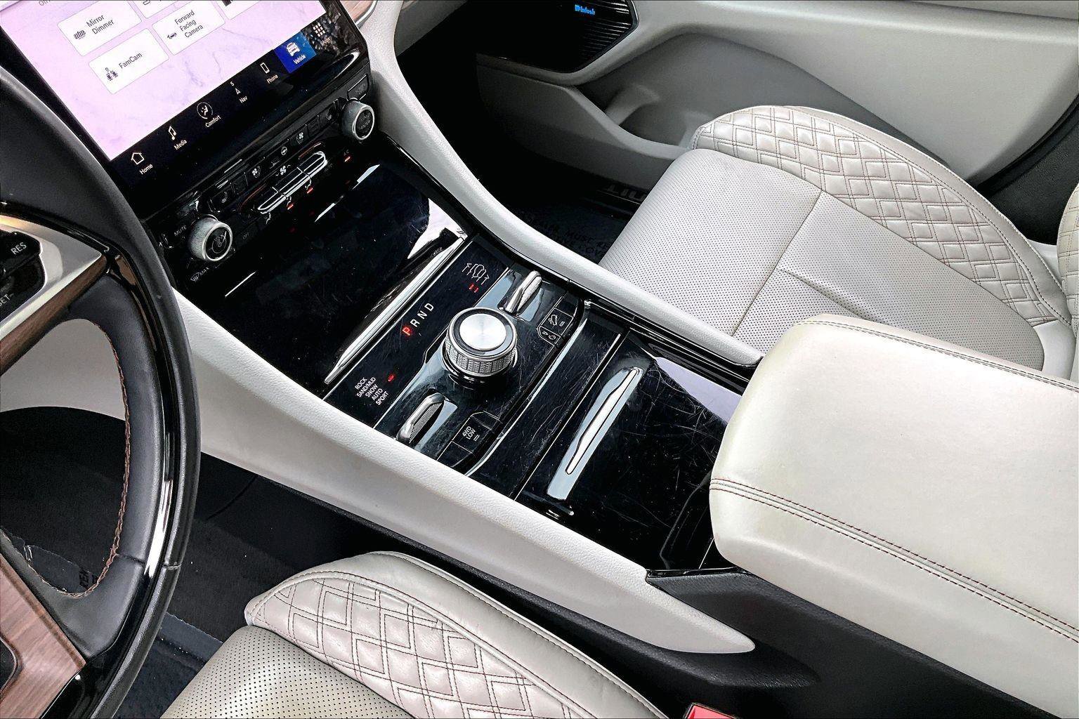 Used 2022 Jeep Grand Cherokee L Summit w/ Advanced Protech Group IV image 16