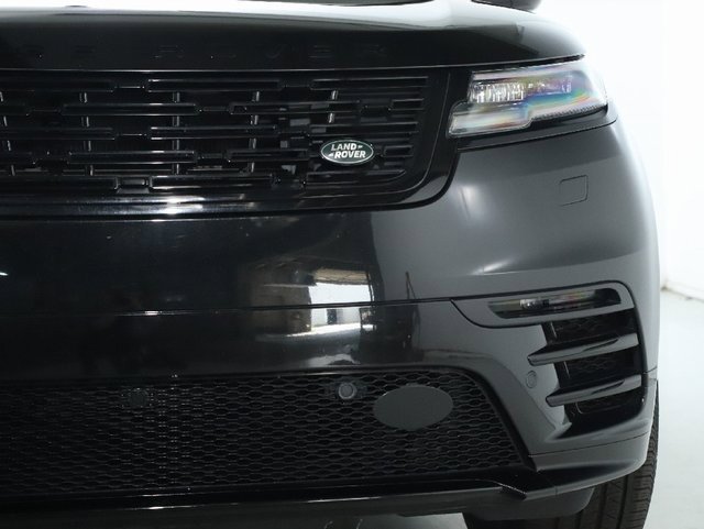 Certified 2025 Land Rover Range Rover Velar Dynamic SE image 42