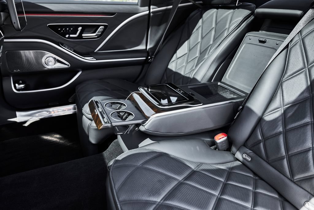 Used 2023 Mercedes-Benz Maybach S 680 4MATIC image 52