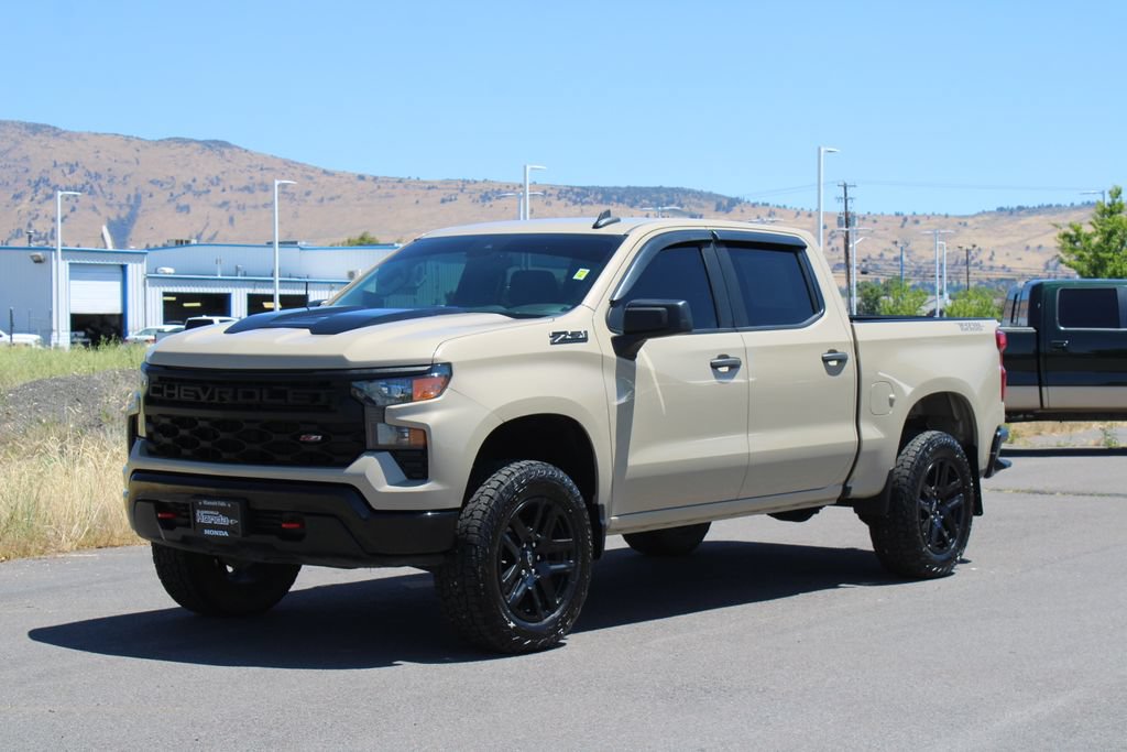 Used 2022 Chevrolet Silverado 1500 Custom Trail Boss AWD/4WD image 8