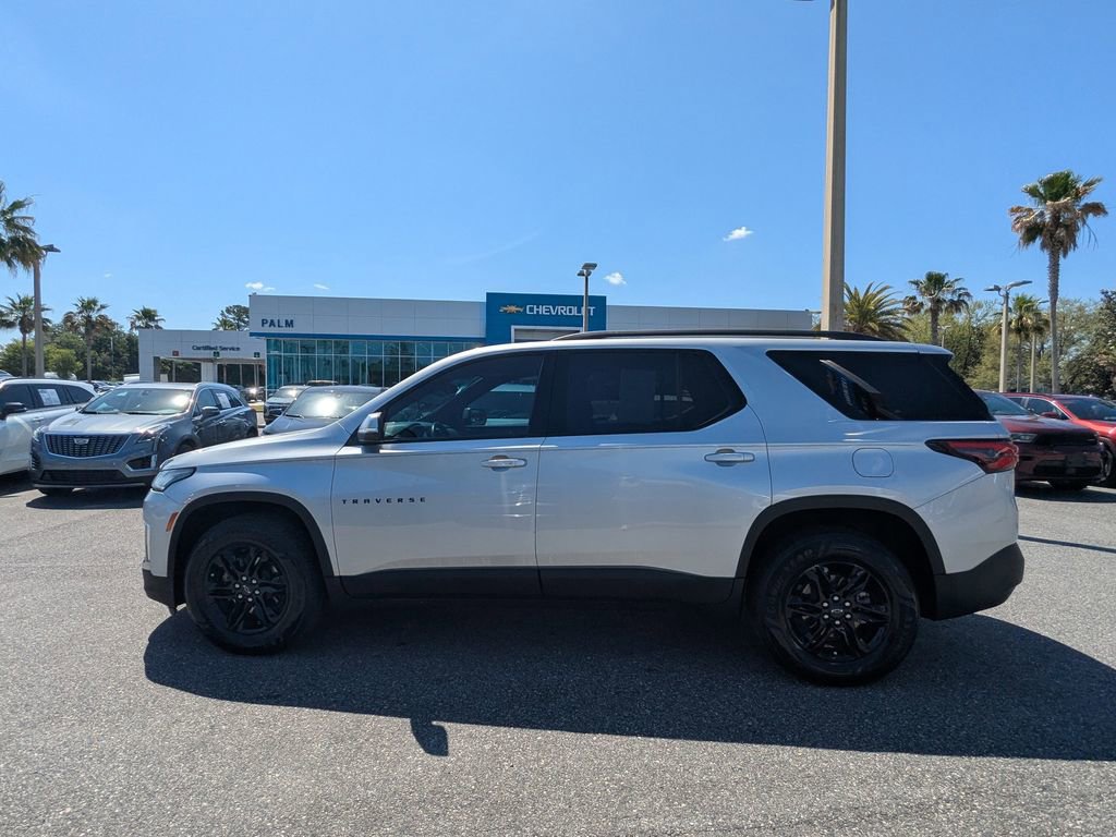 Certified 2022 Chevrolet Traverse LT w/ Midnight/Sport Edition FWD image 6