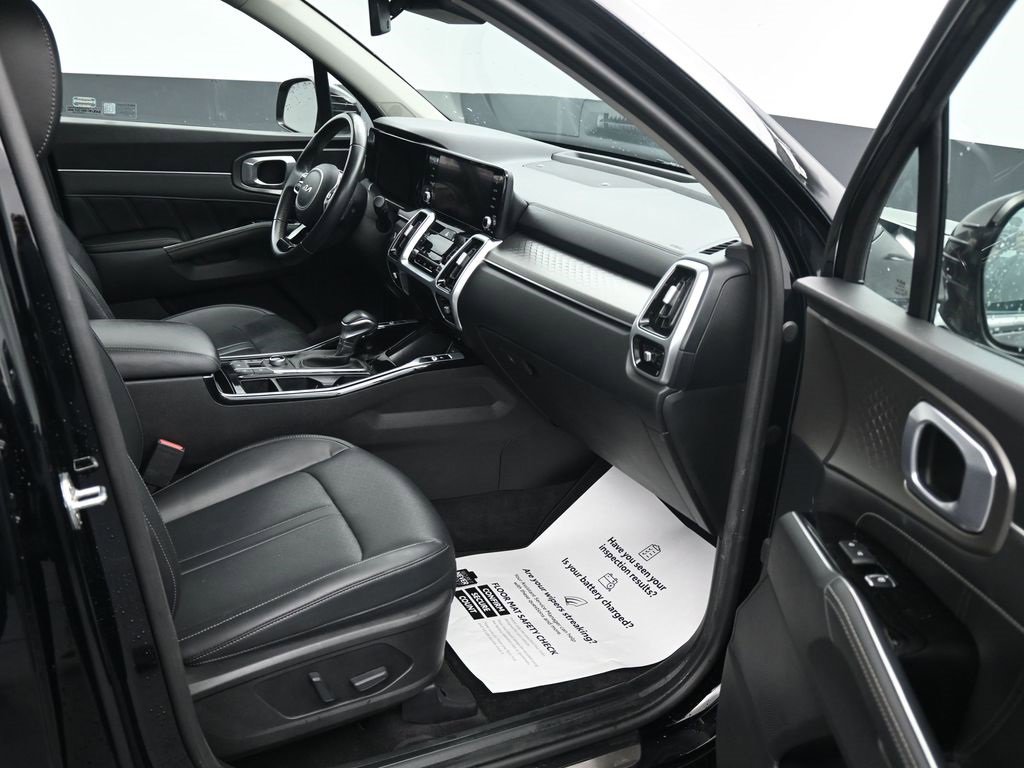 Used 2022 Kia Sorento SX image 14