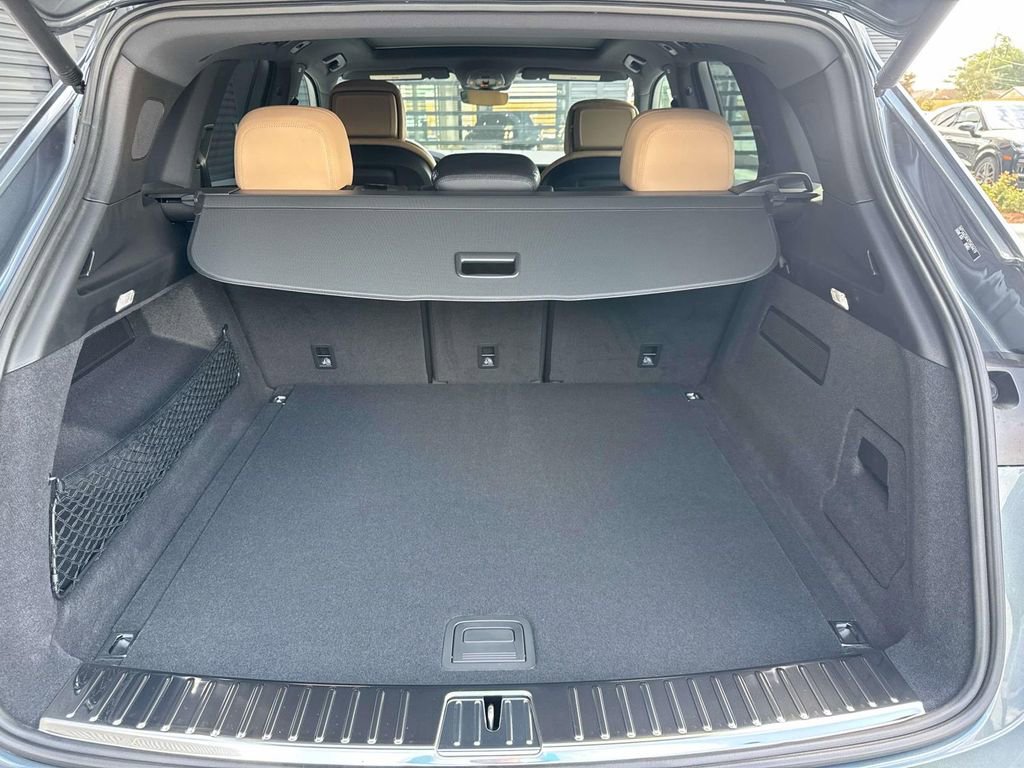 New 2026 Porsche Cayenne image 13