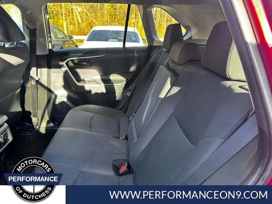 Used 2019 Toyota RAV4 LE w/ Carpet Mat Package AWD/4WD image 33