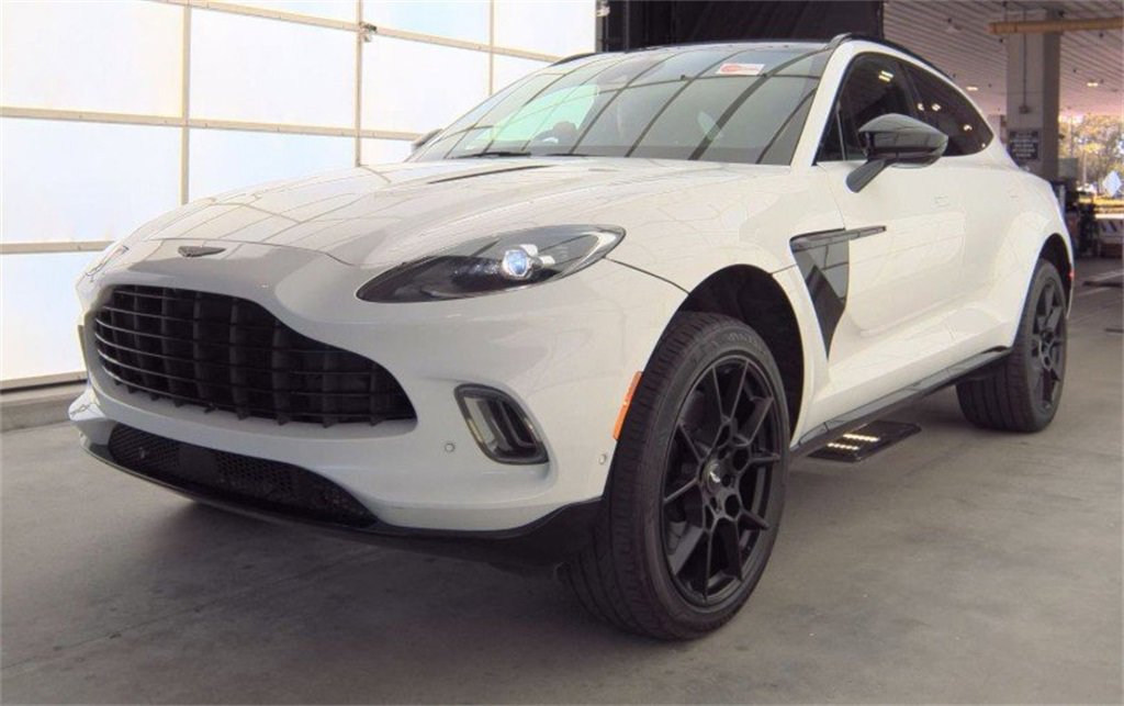 Used 2021 Aston Martin DBX image 1