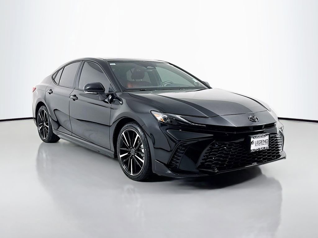 Used 2025 Toyota Camry XSE w/ Premium Package image 3