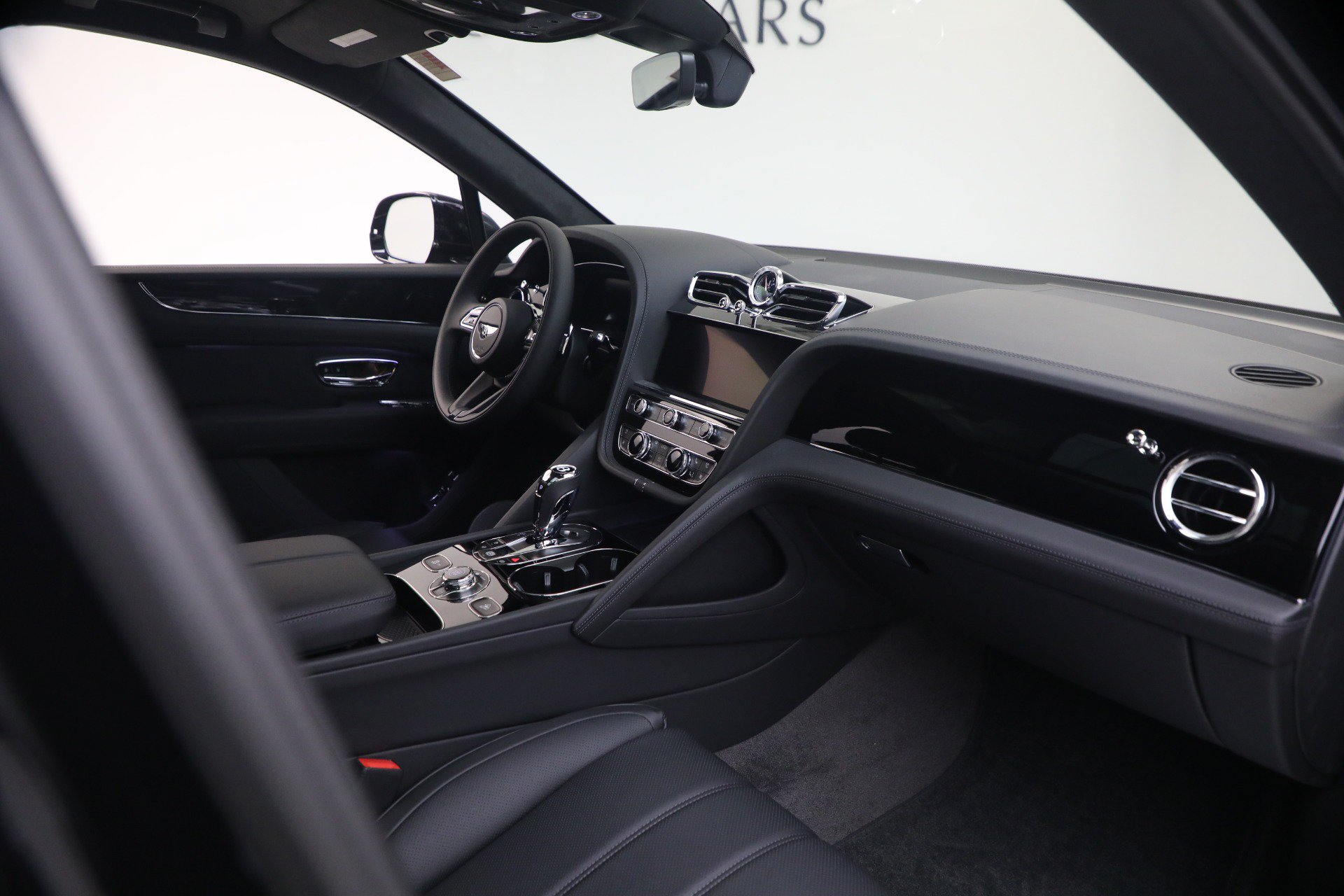 New 2026 Bentley Bentayga AWD/4WD image 26
